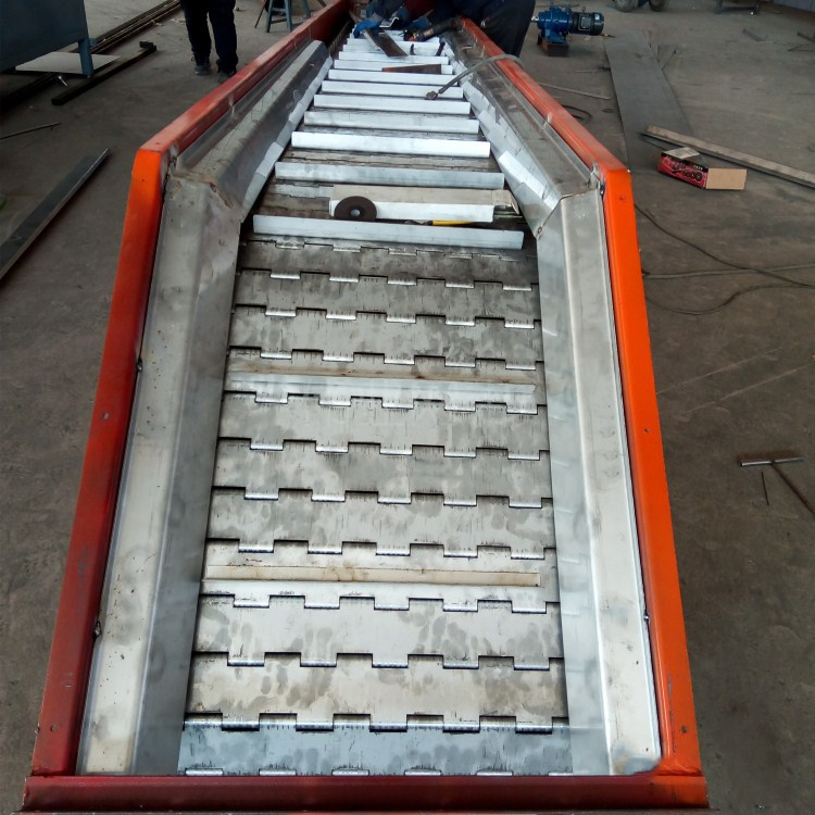 偉業(yè)網(wǎng)帶-鏈板輸送機.jpg 偉業(yè)網(wǎng)帶-鏈板輸送機.jpg